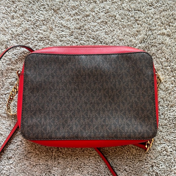 🔥🔥🔥Michael Kors Limited Edition Crossbody Bag🔥🔥🔥 - Picture 3 of 16